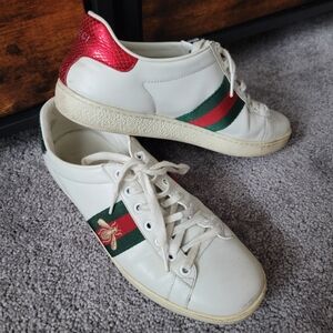 Authentic GUCCI White Leather Sneakers with Red & Green Stripes